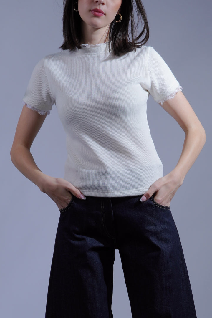 pull maille détails dentelle