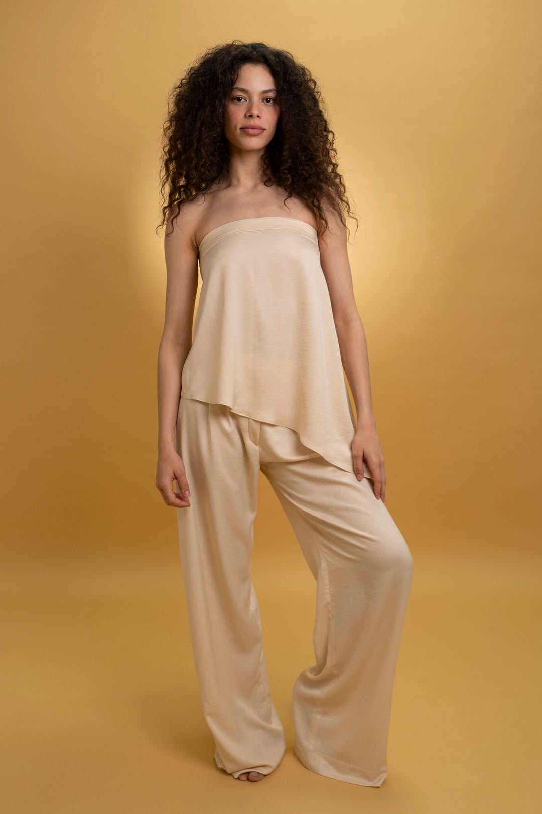Pantalon fluide satiné écru