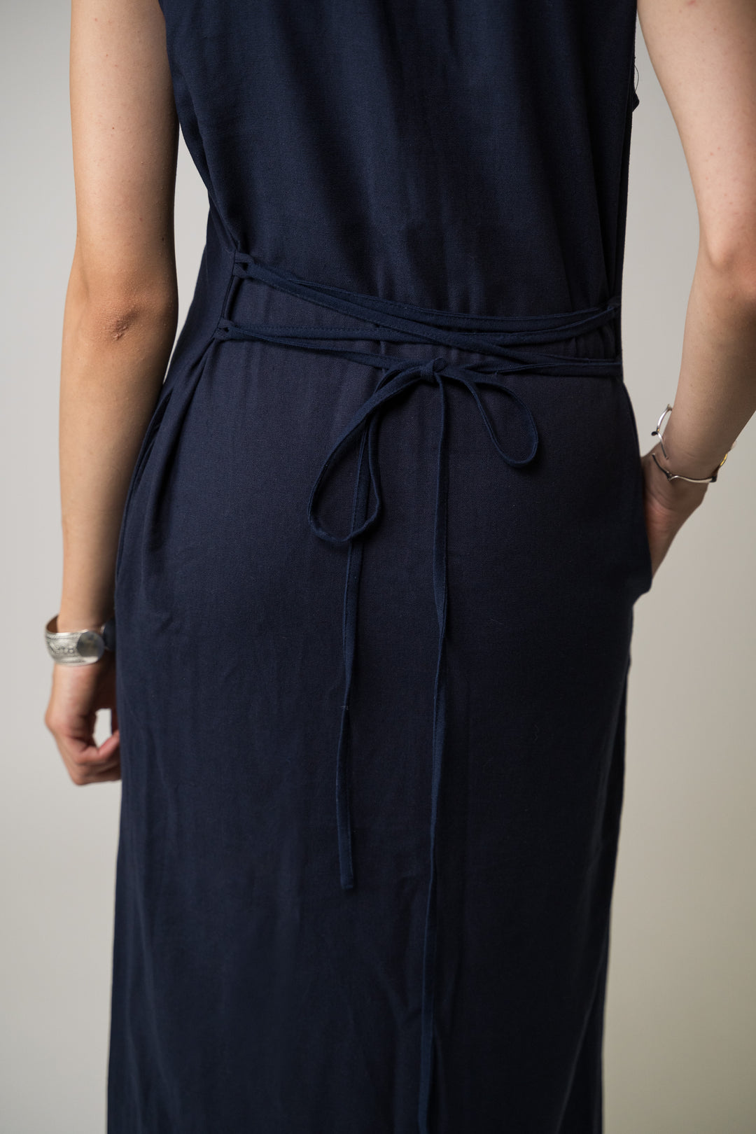 Robe midi en lin bleu marine